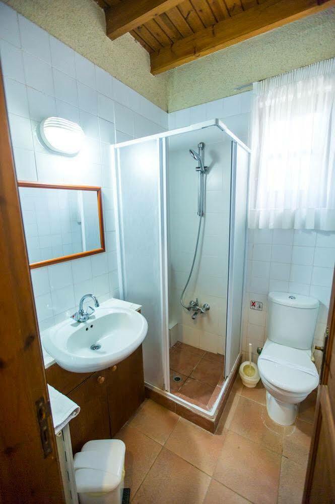 מיליו Anna Maria Villa מראה חיצוני תמונה